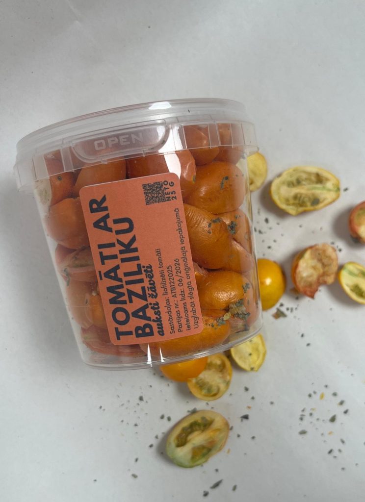 Liofilizēti tomāti ar baziliku