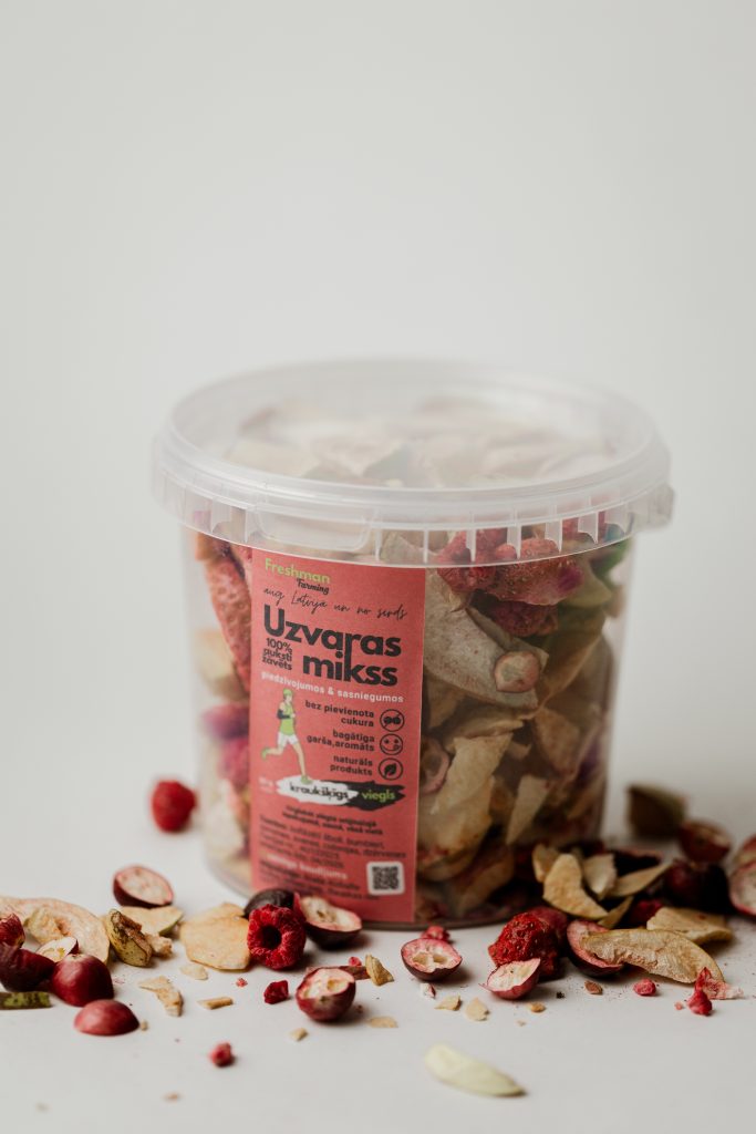 Uzvaras augļu–ogu mikss, auksti žāvēts